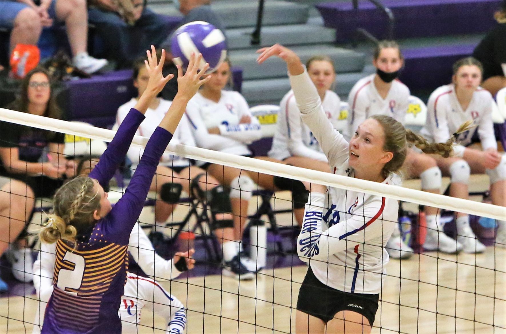 092821-qc-spt-central-dewitt vb12.jpg
